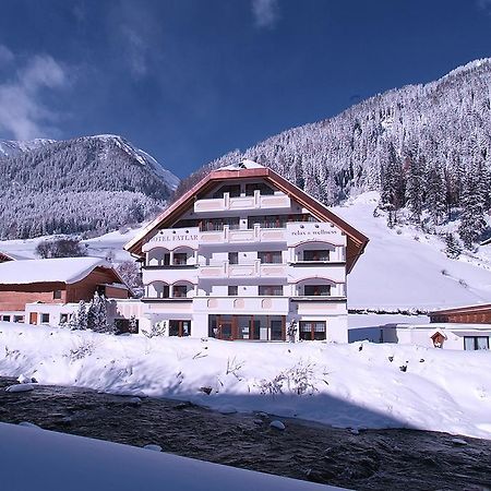 Hotel Fatlar Ишгъл Екстериор снимка