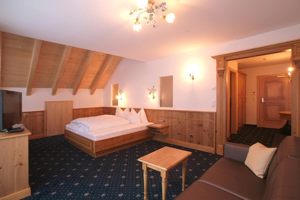 Hotel Fatlar Ишгъл Екстериор снимка