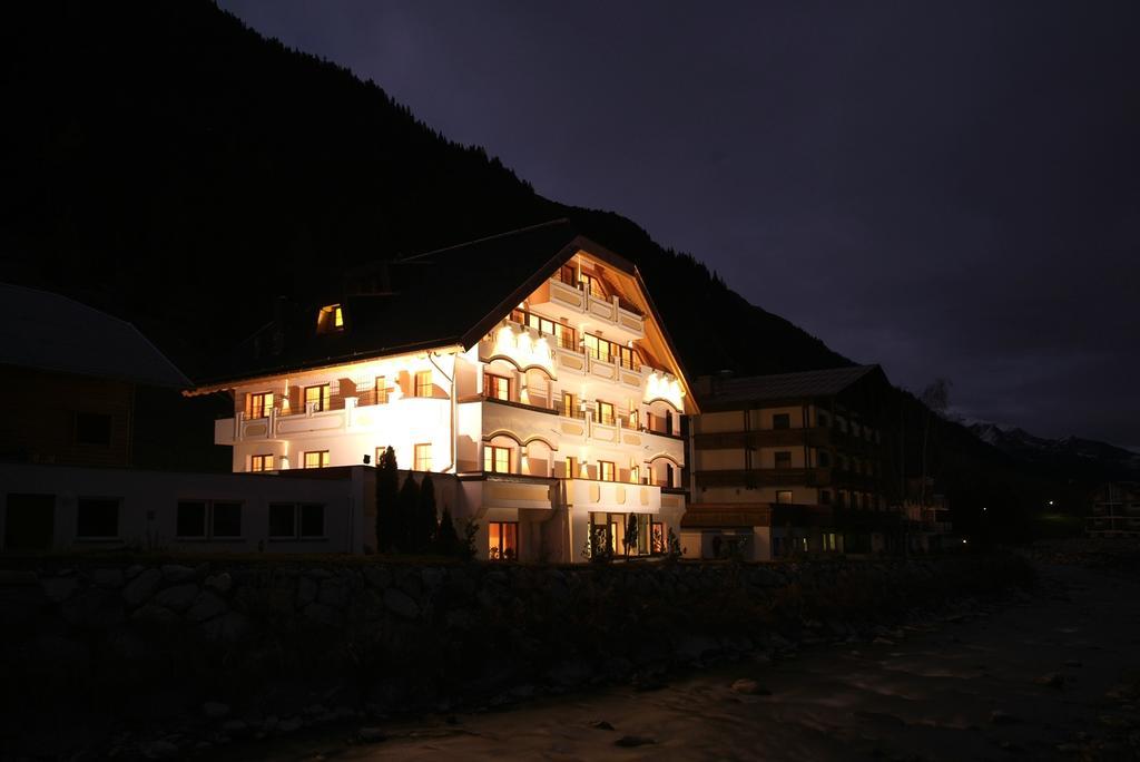 Hotel Fatlar Ишгъл Екстериор снимка