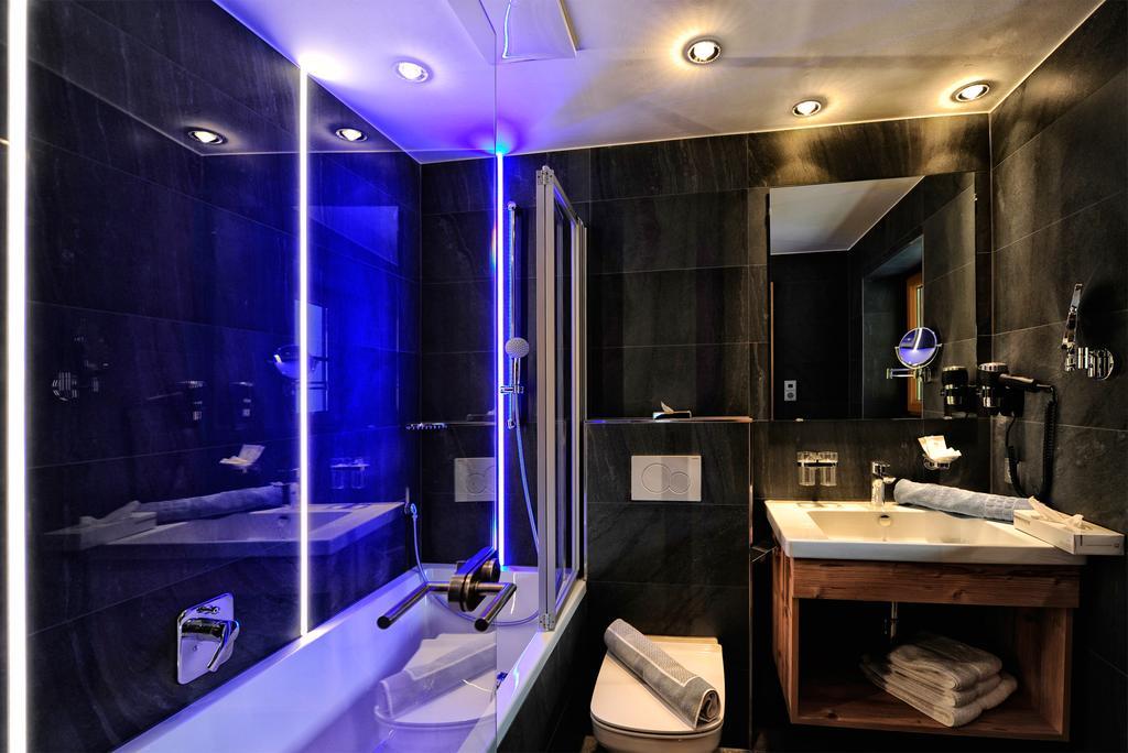 Hotel Fatlar Ишгъл Екстериор снимка