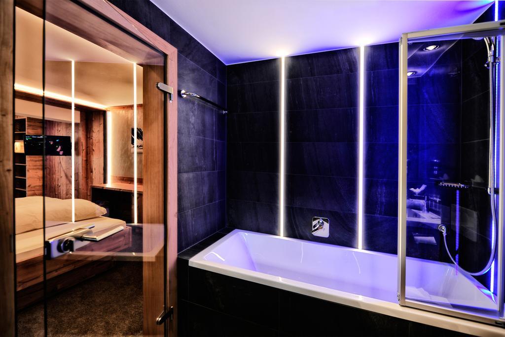 Hotel Fatlar Ишгъл Екстериор снимка